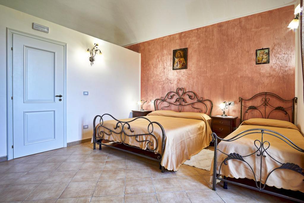 Agriturismo Conte Ruggero Villa Centuripe Luaran gambar