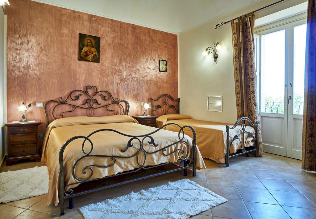 Agriturismo Conte Ruggero Villa Centuripe Luaran gambar