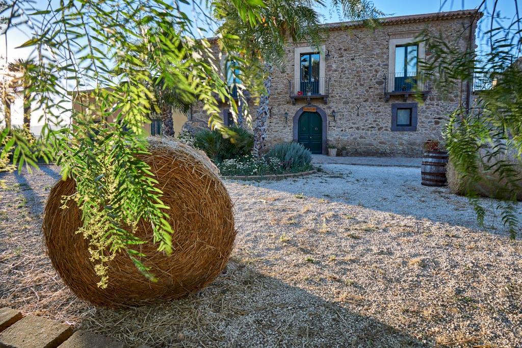 Agriturismo Conte Ruggero Villa Centuripe Luaran gambar
